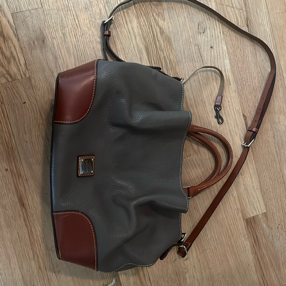 Dooney & Bourke Barlow handbag